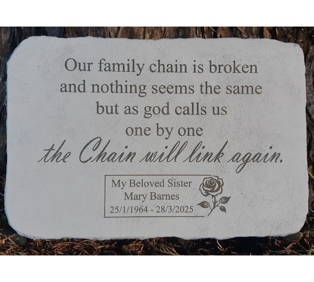 Personalised Engraved Memorial Plaque -"Our family chain " Remembrance Memorial UK & Ireland