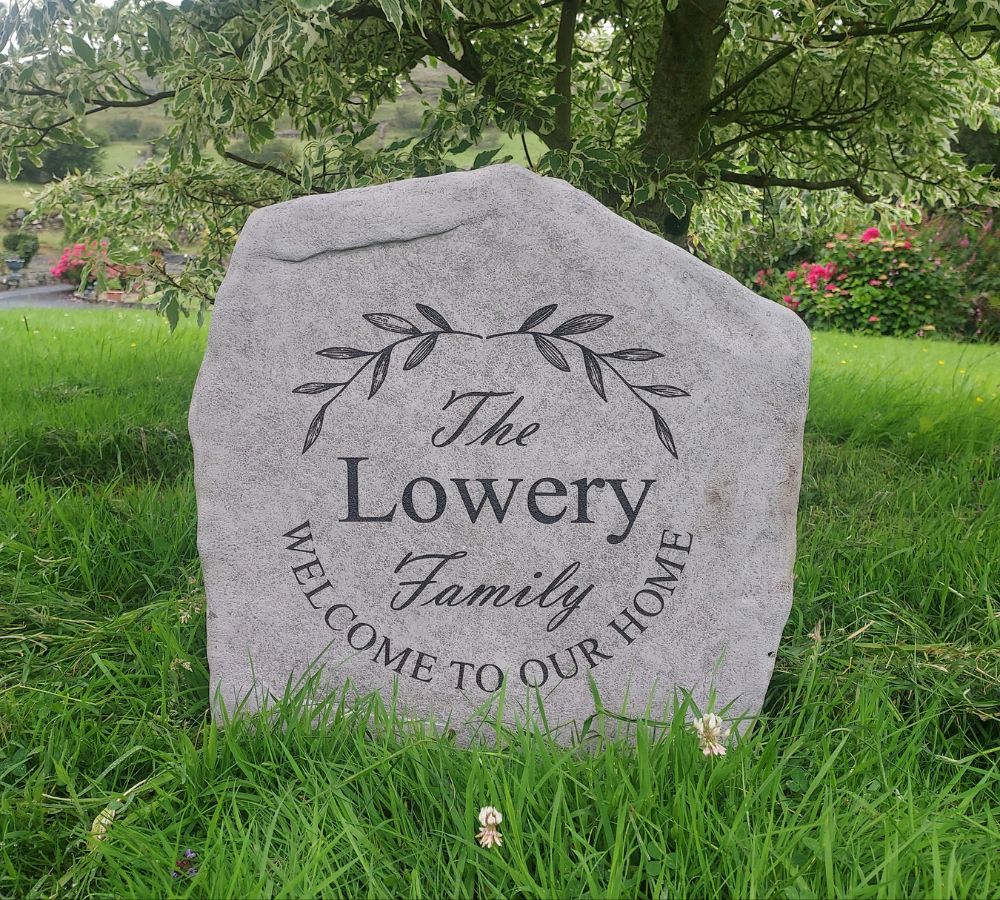 Family Name stone Welcome
